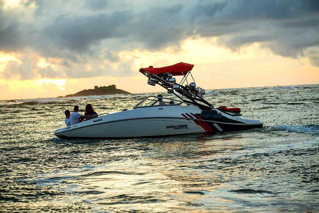 Party Boat Experience Bentota